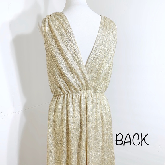 SOLD-Lulu’s Metallic Champagne Maxi Dress - Picture 4 of 8